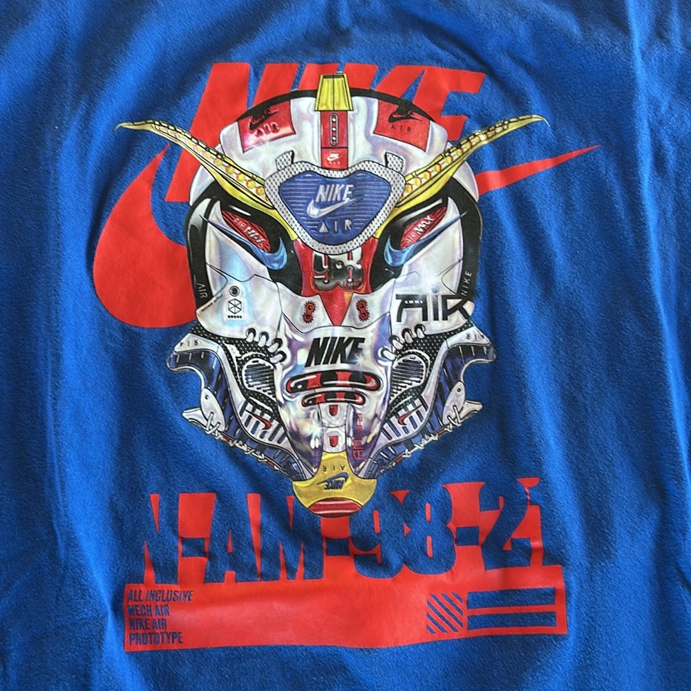 Nike tee - Picture 2 of 7